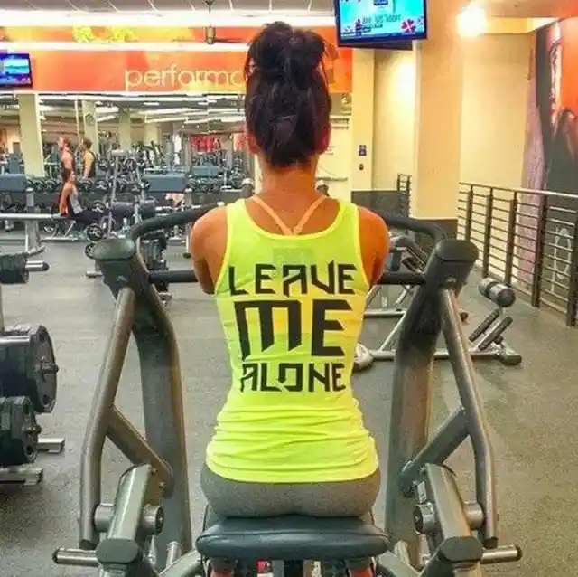 Hilarious Photos Taken At The Gym