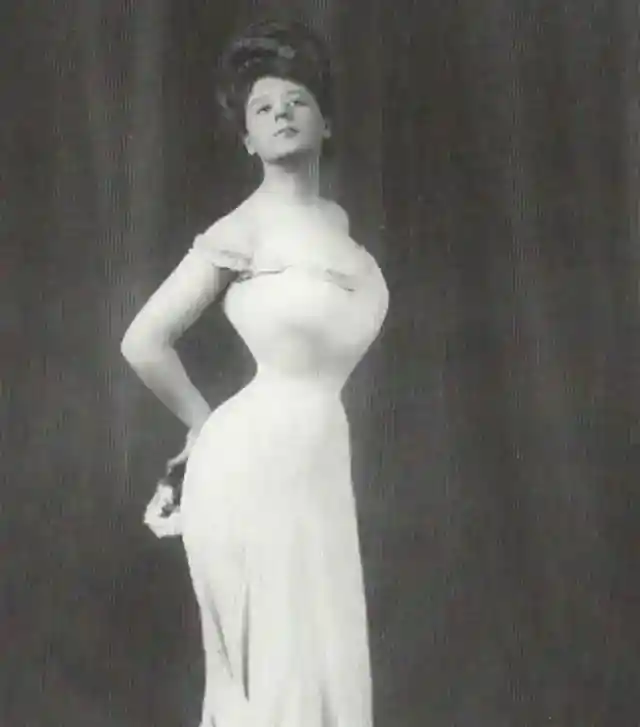 3. Early 1900s – The Gibson Girl Era