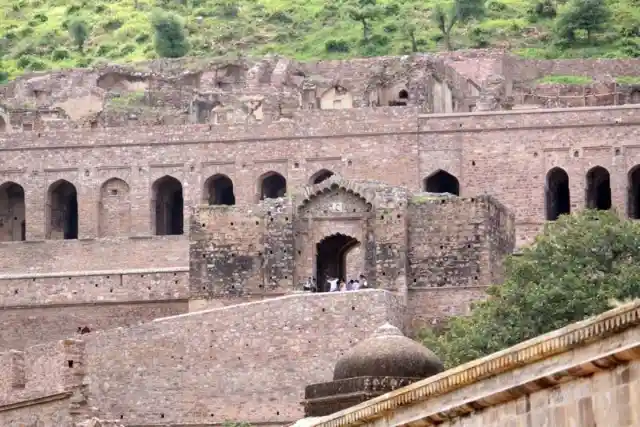 Haunted Bhangarh Fort