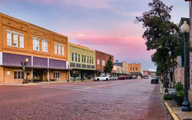 What is the oldest town in Texas?