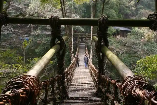 Musou Tsuribashi Bridge – Japan