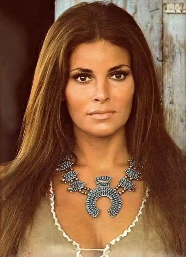 Raquel Welch A Bombshell Beauty Of The 1960s