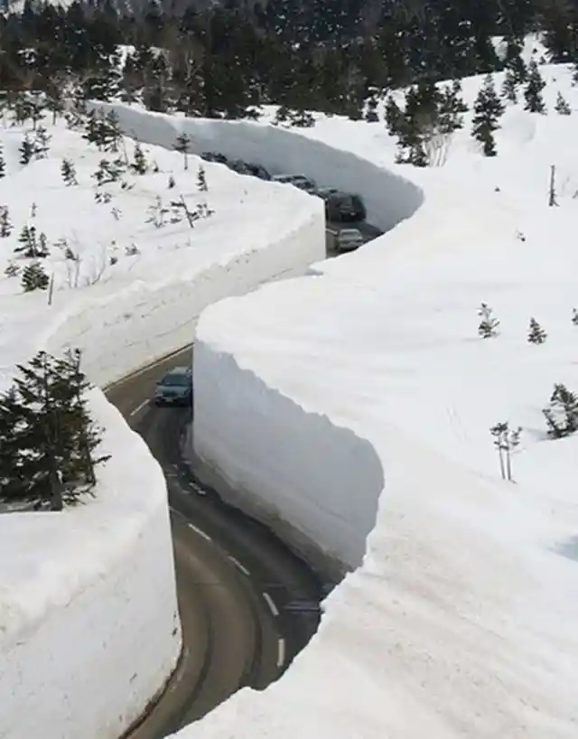 Japan's Towering Snow Walls