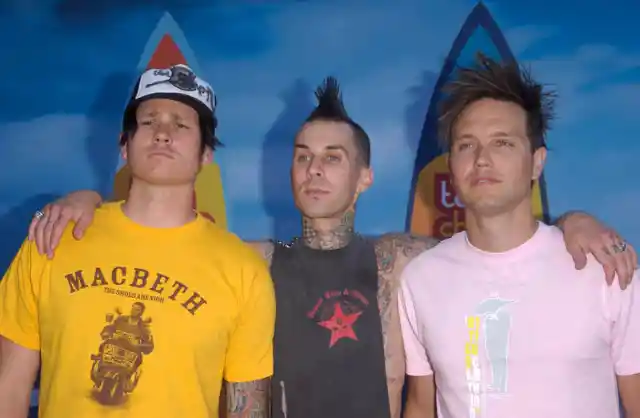 Complete Blink-182’s "All The Small Things":