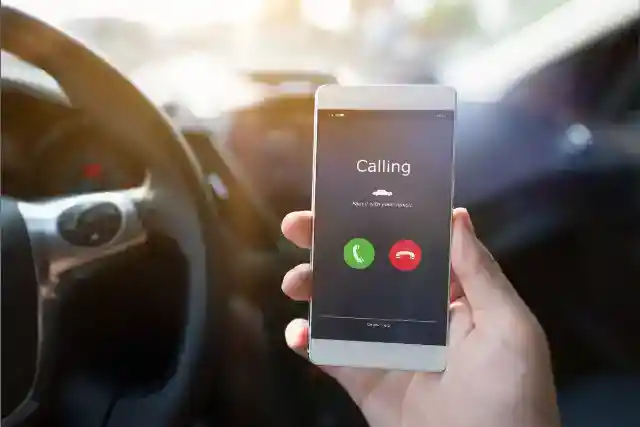 また奇妙な電話