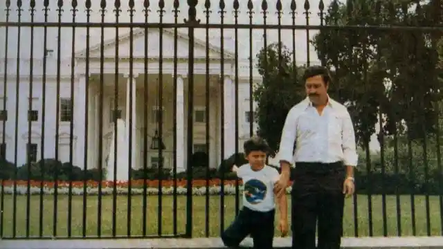 25. Escobar Site Seeing