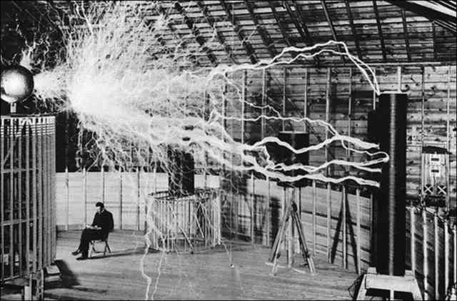 1897- Nikola Tesla