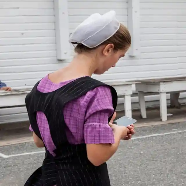 Amish Teenagers All Have Different Rumspringa Experiences