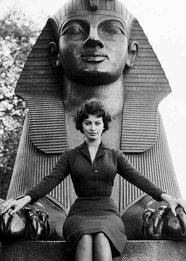 Sophia Loren, 1957