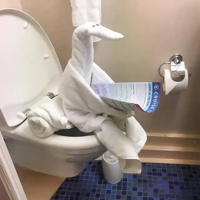 30 Hilarious Hotel Moments That Had Us Cracking Up