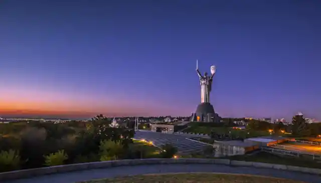 There’s a Large Soviet Monument in Kyiv