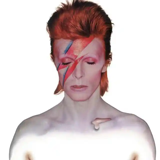 Come si chiamava l'alter ego di David Bowie?