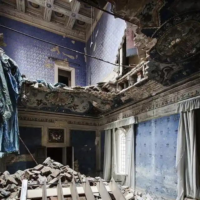 Abandoned Castles - Italy