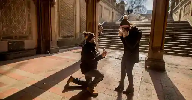 彼はプロポーズする