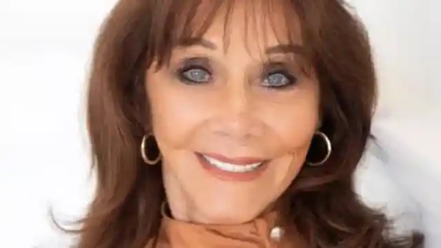 Diane Hendricks - Net worth: $15 billion