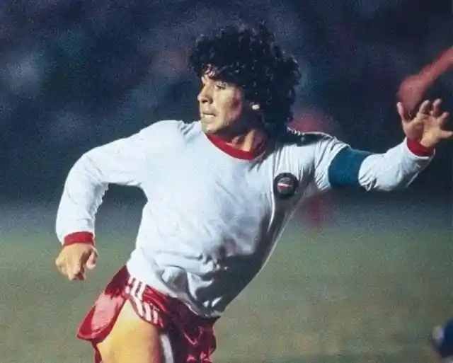 In which World Cup did Diego Maradona score his infamous 'Hand of God' goal?