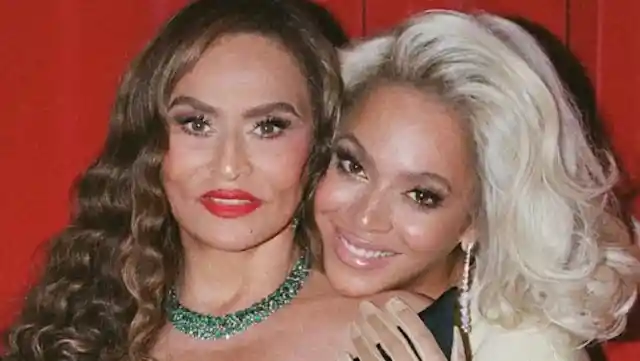 8. Beyoncé & Tina Knowles-Lawson