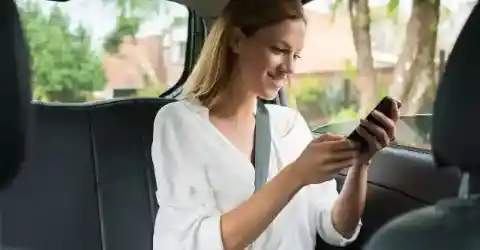 Familiar Streets, Unfamiliar Feeling