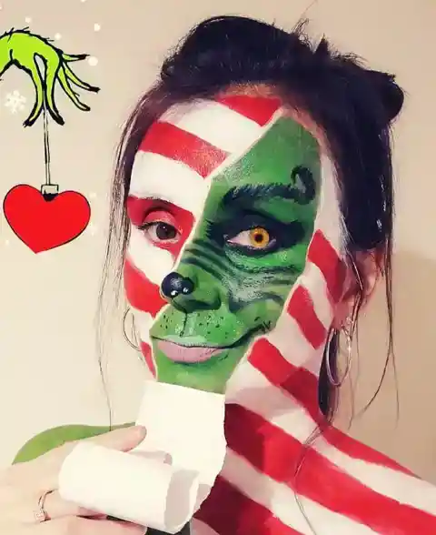26. Grinch-Inspired Holiday Reveal