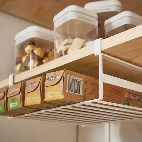 Vertical-Thinking Pantry