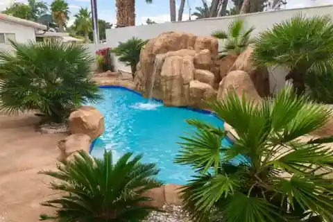 Luxury Living Amid the Cityscape