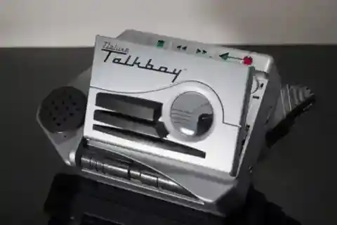 톡보이 (Talkboy)
