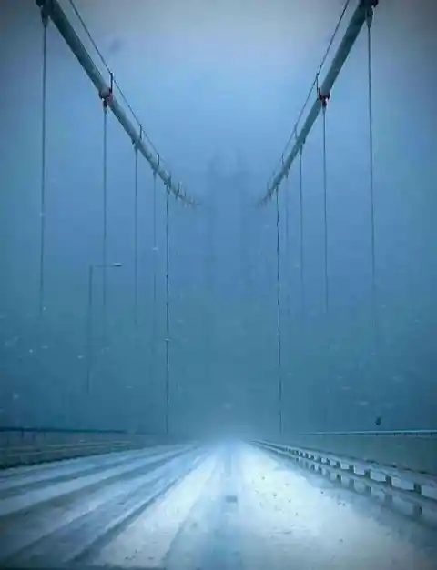 El puente a ninguna parte