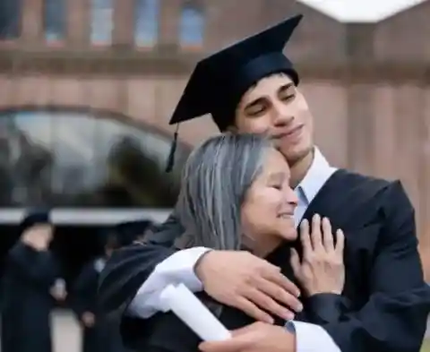 3. 그의 심장을 멈추게 한 얼굴