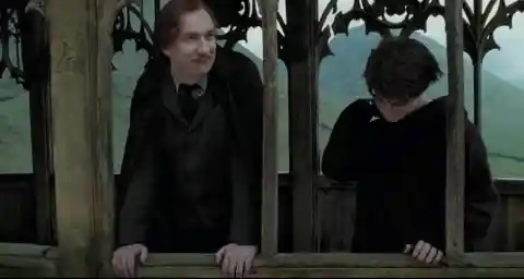 Was hat Professor Lupin Harry Potter gegeben, damit er sich nach einem Dementorenangriff besser fühlt?