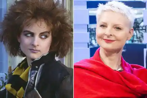 Linda Davidson (Born in 1964) Toronto