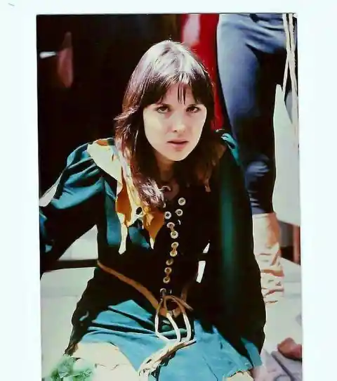 Ann Wilson Of Heart, Waiting For The Concert To Start, 1977