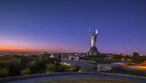 There’s a Large Soviet Monument in Kyiv