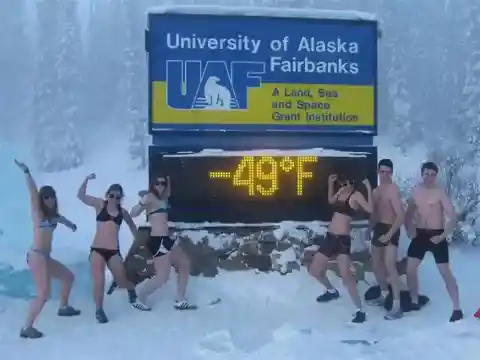 アラスカ大学の氷点下テスト