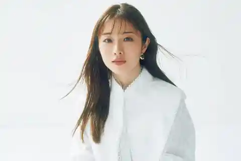 Satomi Ishihara – Actress, Estimated Net Worth: $8 million (around 800 million yen)