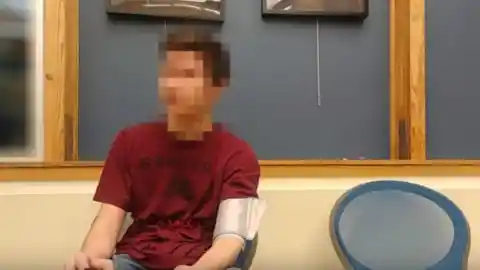 The Time Traveler’s Appearance