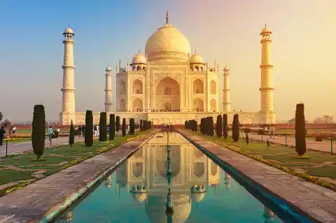 Where is the Taj Mahal?