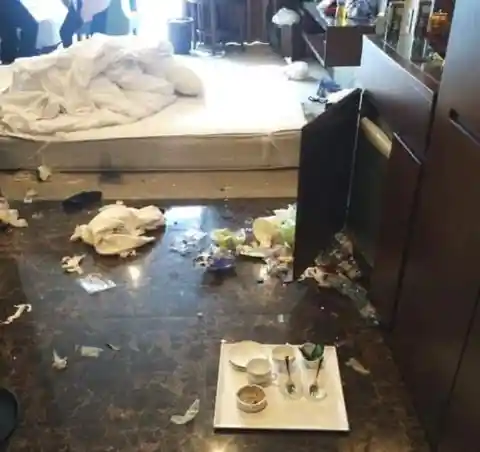 40 Awful Guests Recorded by Hotel Staff