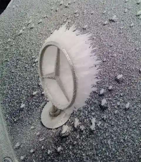 Icy Mercedes Emblem