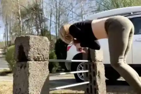 25. Online Fame and Its Challenges