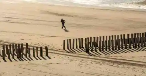 Unstoppable Walter: A Symbol of American Determination Inspires a Social Media Movement