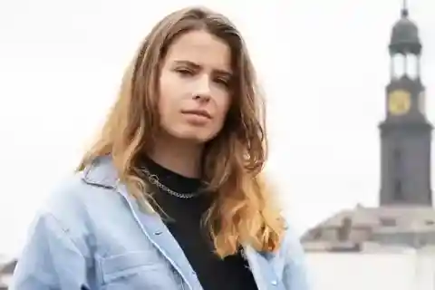 Luisa Neubauer – 1.5 Million Euros