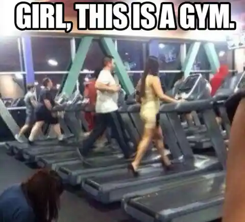 Hilarious Photos Taken At The Gym